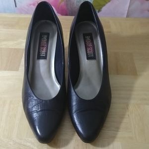 Amanda Scott Women's Black Heel Shoes Size 7.5 M